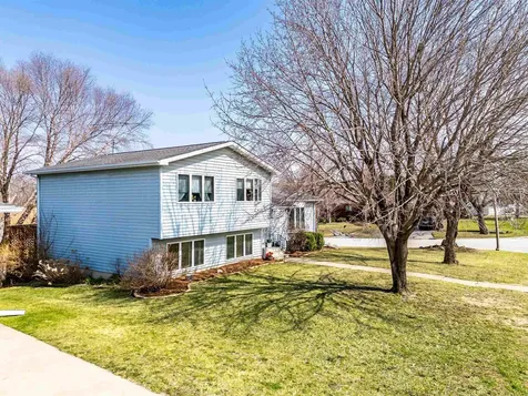 1120 Grant Street Denver IA 50622