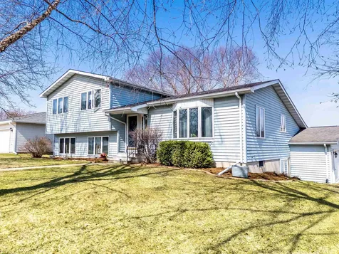 1120 Grant Street Denver IA 50622
