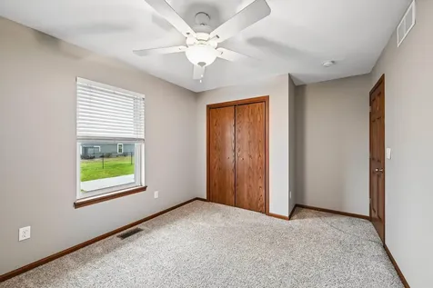 807 Juniper Drive Independence IA 50644