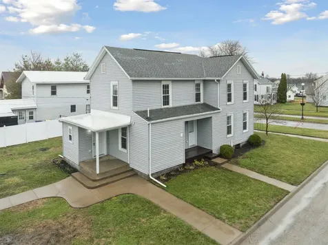 516 E 4th Street Vinton IA 52349