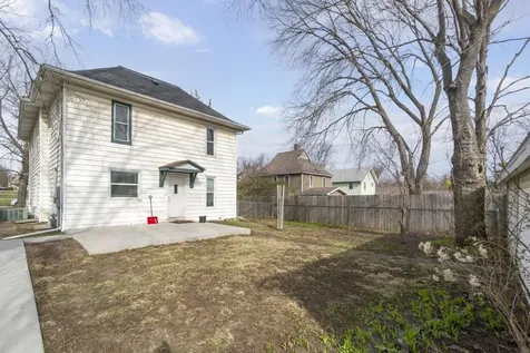 1622 Franklin Street Cedar Falls IA 50613