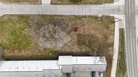 2020 Center Street Cedar Falls IA 50613