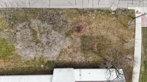 2020 Center Street Cedar Falls IA 50613