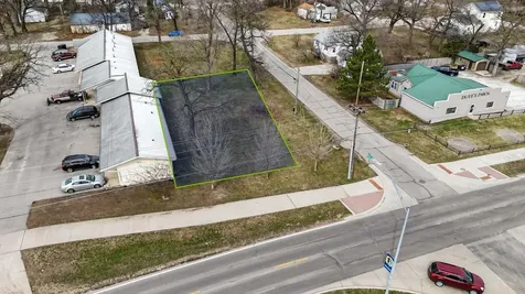 2020 Center Street Cedar Falls IA 50613