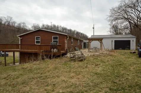 37139 Errthum Road Guttenberg IA 52052
