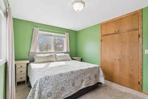2610 Mcclain Drive Cedar Falls IA 50613