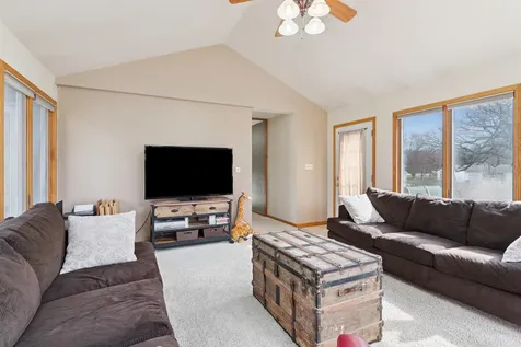 2610 Mcclain Drive Cedar Falls IA 50613