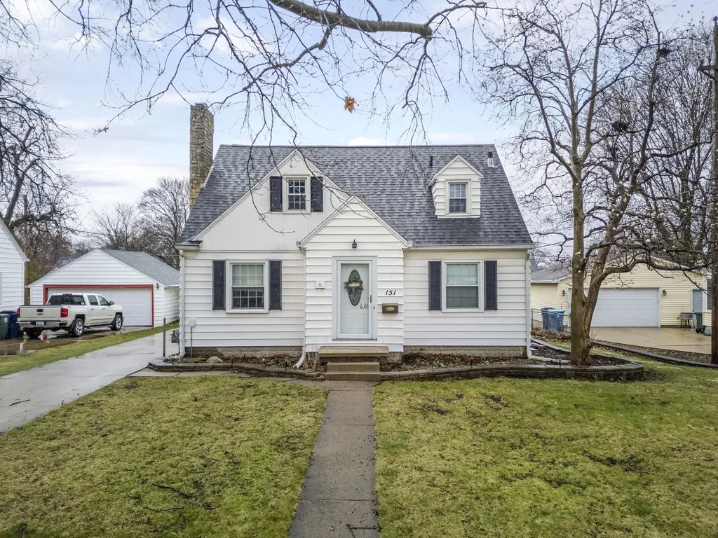 151 Hawthorne Avenue Waterloo IA 50702