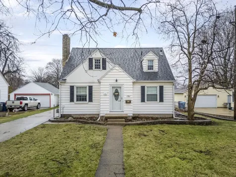 151 Hawthorne Avenue Waterloo IA 50702