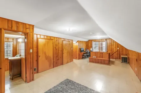 151 Hawthorne Avenue Waterloo IA 50702