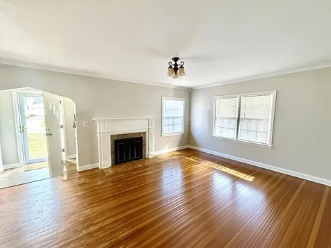 426 Cornwall Avenue Waterloo IA 50702