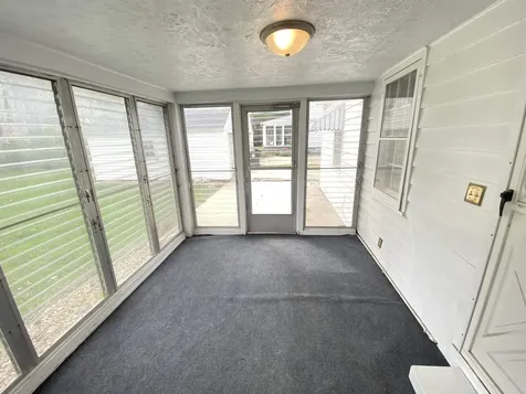 426 Cornwall Avenue Waterloo IA 50702