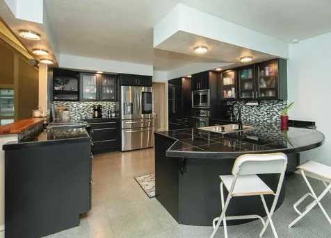 1306 Grandview Avenue Waverly IA 50677