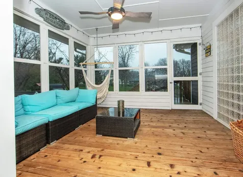 1306 Grandview Avenue Waverly IA 50677