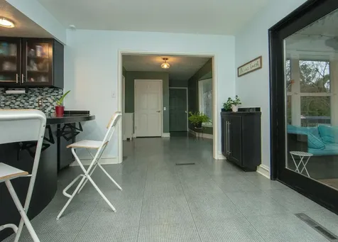 1306 Grandview Avenue Waverly IA 50677
