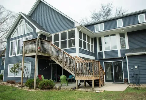 1306 Grandview Avenue Waverly IA 50677