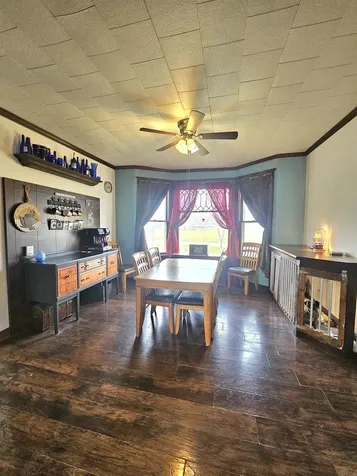 107 NW 3rd Avenue Independence IA 50644