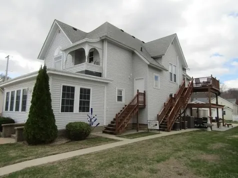 130 S River Park Drive Guttenberg IA 52052
