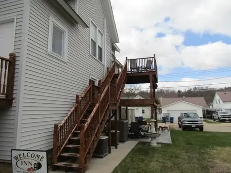 130 S River Park Drive Guttenberg IA 52052