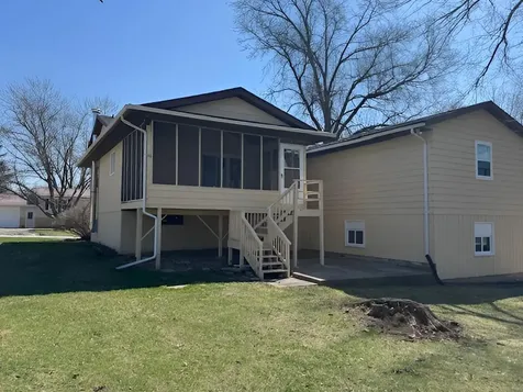 711 12th Street Kalona IA 52247