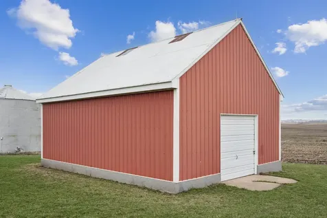 2582 30th Street Lamont IA 50650