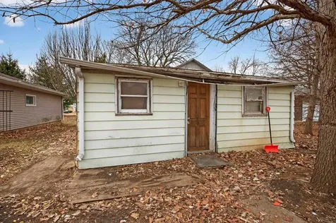 143 Chicago Street Waterloo IA 50701