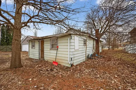 143 Chicago Street Waterloo IA 50701