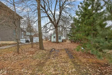 143 Chicago Street Waterloo IA 50701