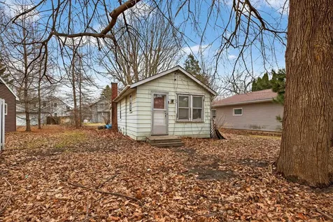 143 Chicago Street Waterloo IA 50701