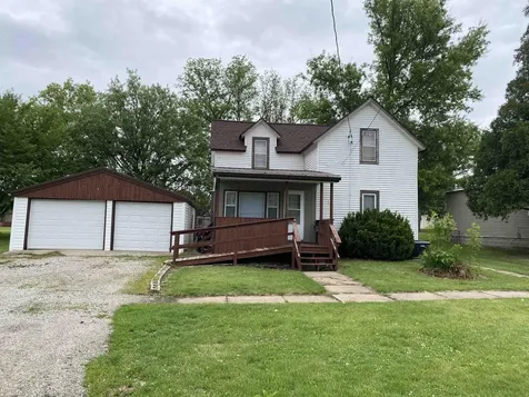 907 Iowa Street Dysart IA 52224