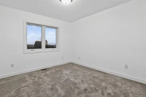1513 Prairie Drive Grundy Center IA 50638