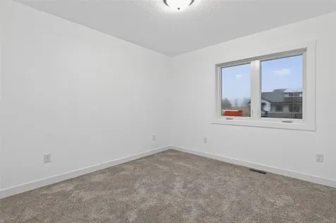 1513 Prairie Drive Grundy Center IA 50638