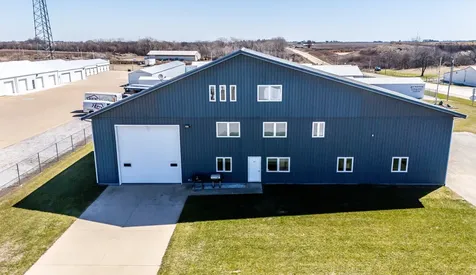 1341 12th Street Jesup IA 50648