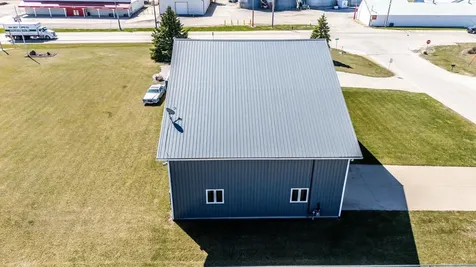 1341 12th Street Jesup IA 50648