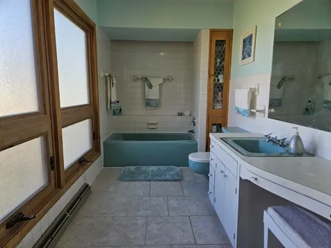 500 7th Avenue SE Oelwein IA 50662
