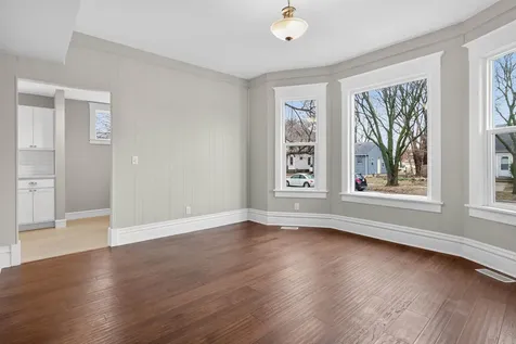 427 Iowa Street Waterloo IA 50703