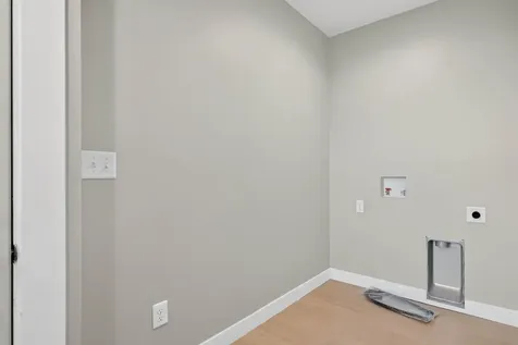 427 Iowa Street Waterloo IA 50703