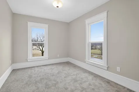 427 Iowa Street Waterloo IA 50703
