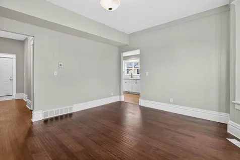 427 Iowa Street Waterloo IA 50703