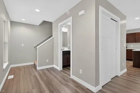 319 Iowa Street Waterloo IA 50703