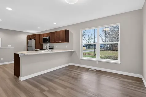 319 Iowa Street Waterloo IA 50703