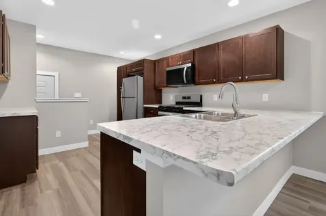 319 Iowa Street Waterloo IA 50703