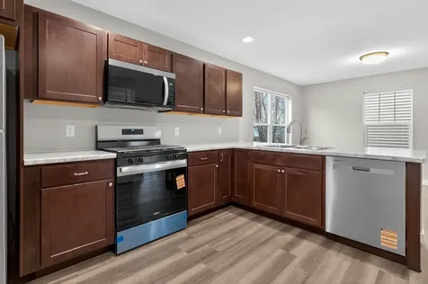 319 Iowa Street Waterloo IA 50703