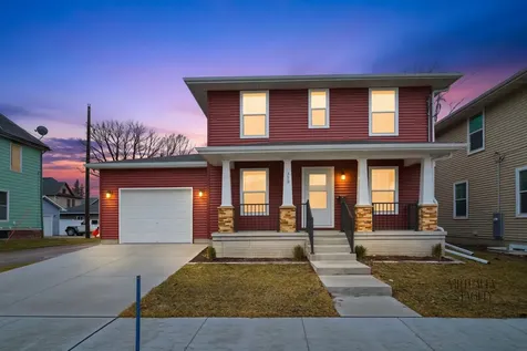319 Iowa Street Waterloo IA 50703