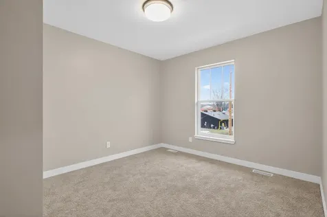 319 Iowa Street Waterloo IA 50703