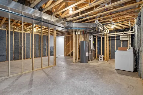 319 Iowa Street Waterloo IA 50703