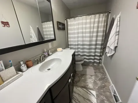422 S 5 Th Avenue New Hampton IA 50659
