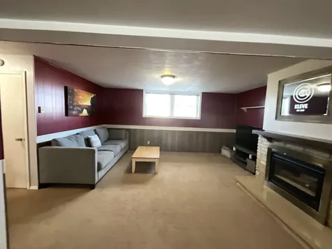 422 S 5 Th Avenue New Hampton IA 50659