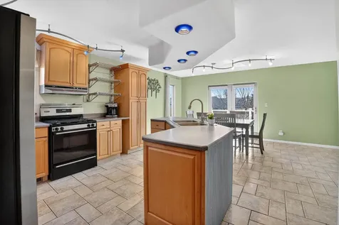 1319 Leitha Terrace Waverly IA 50677