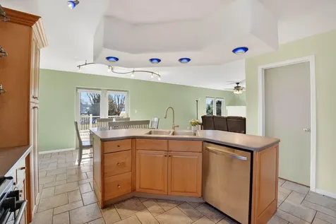 1319 Leitha Terrace Waverly IA 50677